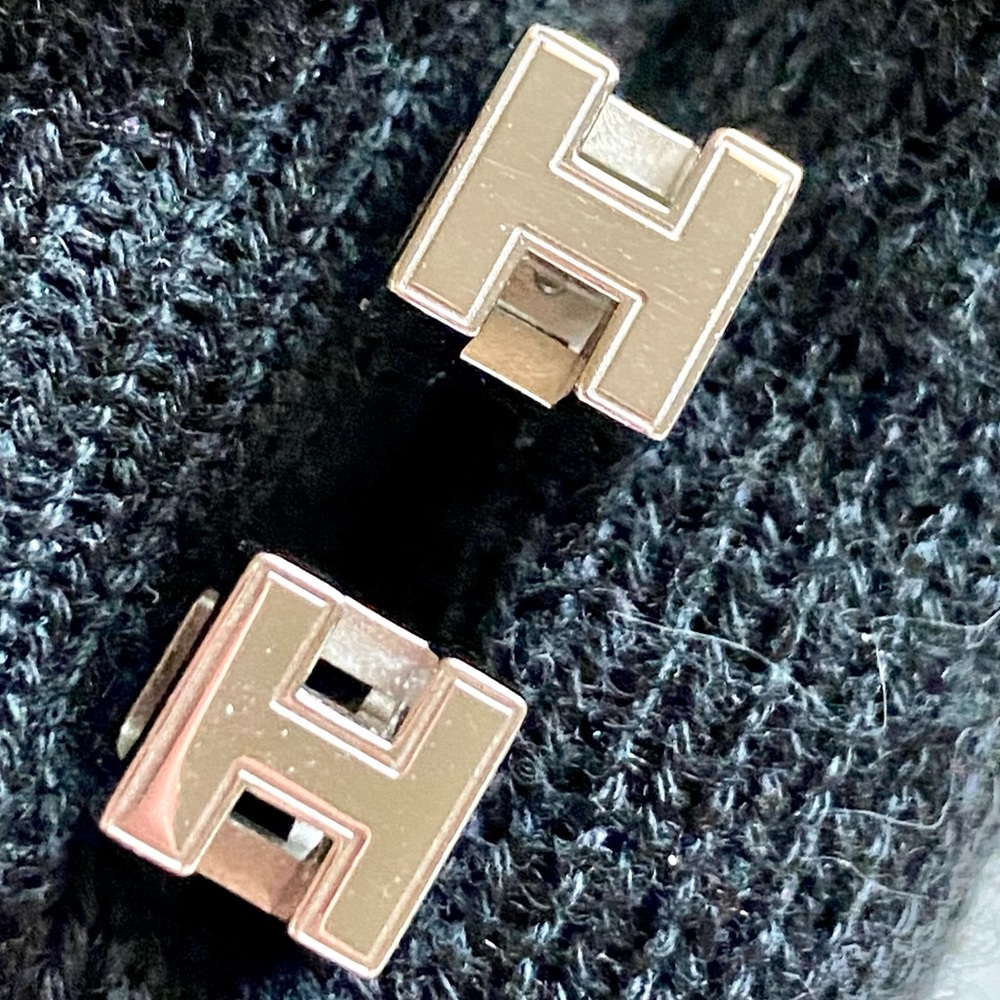 HERMES 3D CUBE EARRINGS❤️